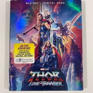 Marvel Studios - THOR "Love and Thunder"- Blu-ray + Digital Code
